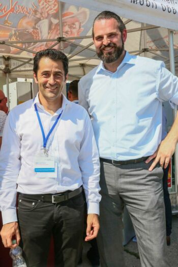 Zwei Männer am Top Yacht Day